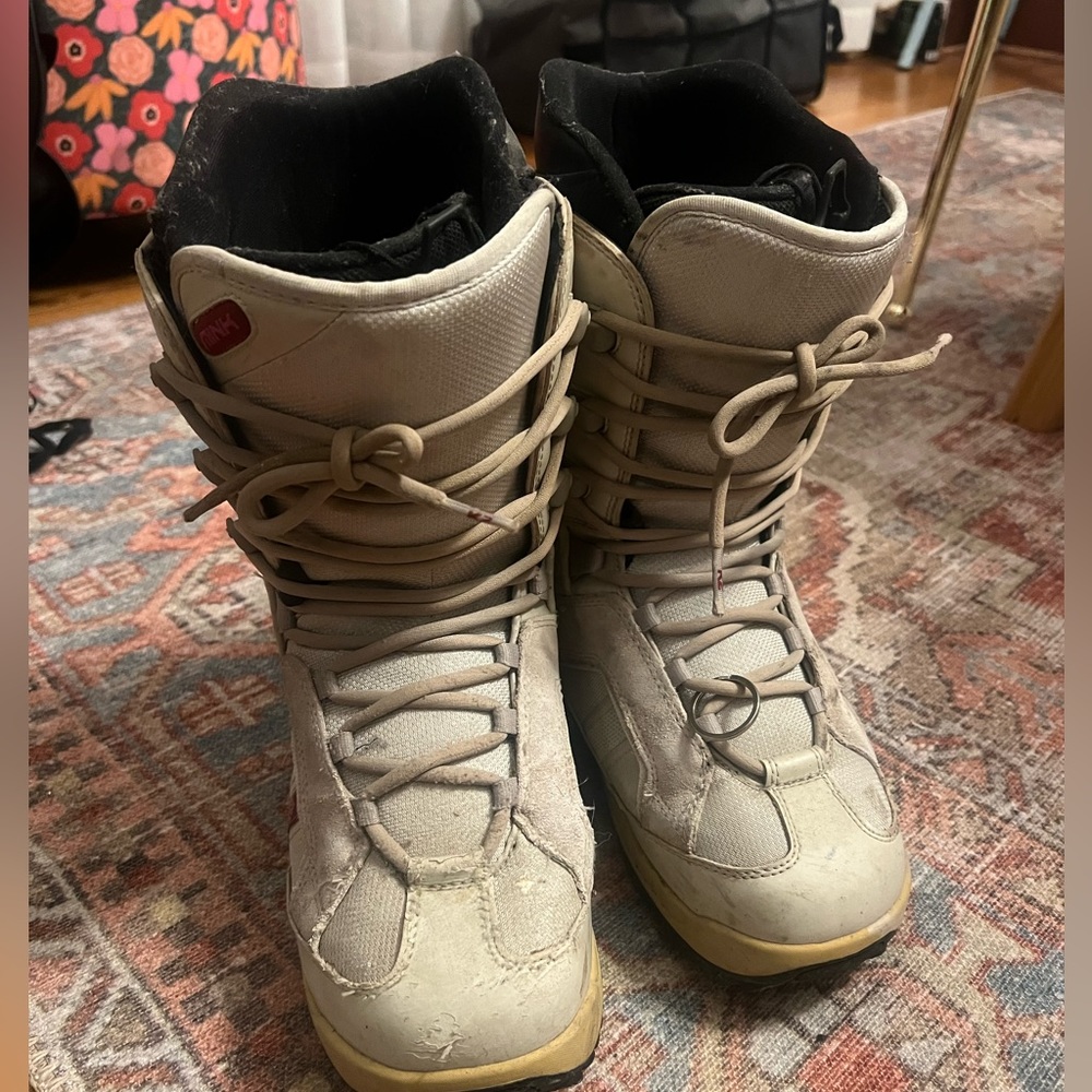 K2 Woman’s Snowboarding Boots